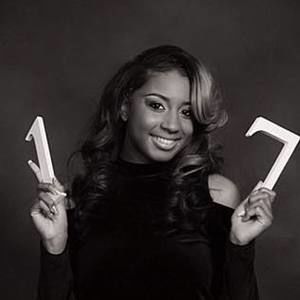 Meet your Posher, Maya